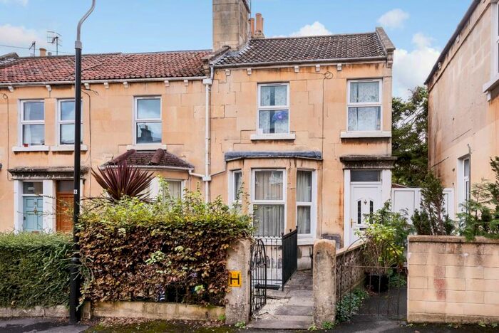 4 Bedroom Terraced House To Rent In Lorne Road, Bath, BA2