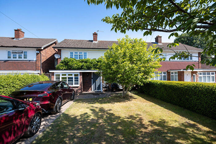 3 Bedroom Detached House For Sale In Seymour Close, East Molesey, KT8