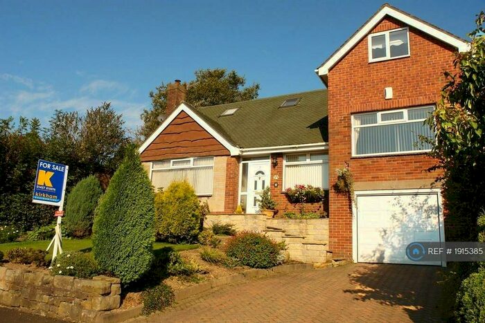 4 Bedroom Detached House To Rent In Summershades Lanes, Oldham, OL4