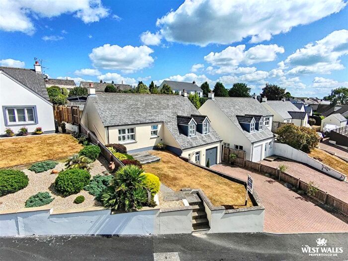 4 Bedroom Detached House For Sale In Ocean Point, Saundersfoot, SA69