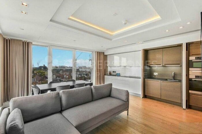 3 Bedroom Flat To Rent In Kensington High Street, London, W14
