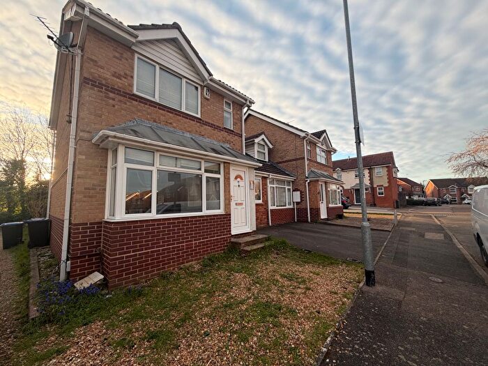 3 Bedroom Semi Detached House To Rent In Meltham Close, Weston Favell, Northampton, NN3