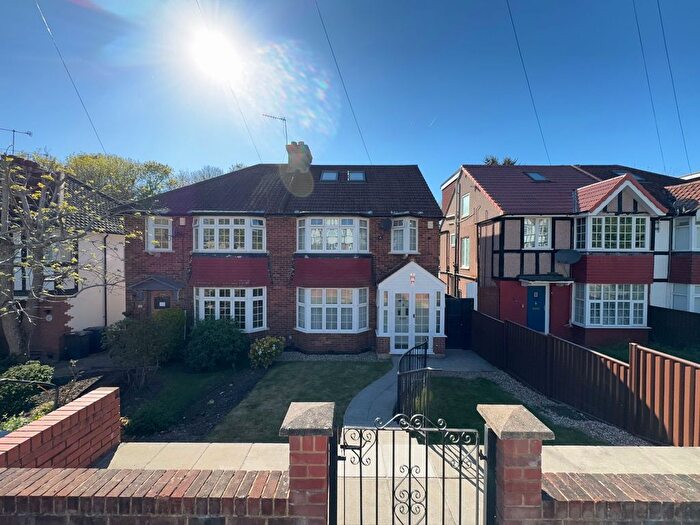 4 Bedroom Semi Detached House For Sale In Farm Road, Edgware, HA8