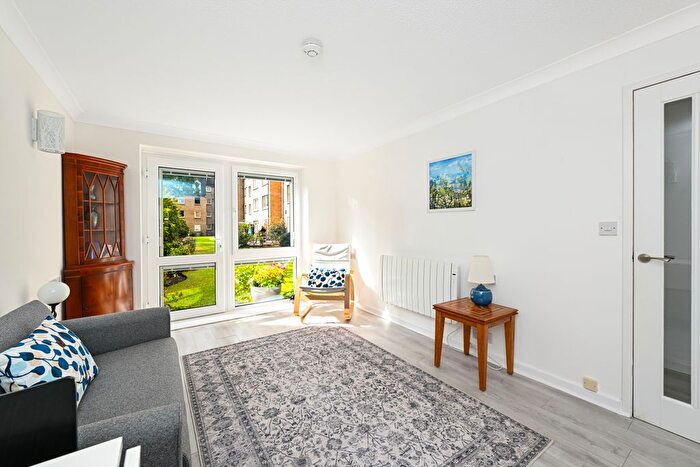 1 Bedroom Flat For Sale In Homeross House, Mount Grange, Marchmont, Edinburgh, EH9