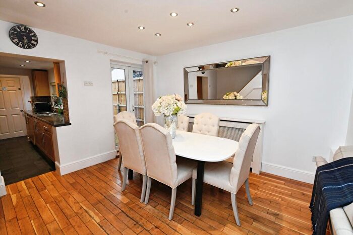 3 Bedroom Terraced House For Sale In Tower Hill, Brentwood, Essex, CM14