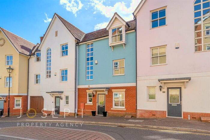 4 Bedroom Town House To Rent In St. Marys Fields, Colchester, CO3