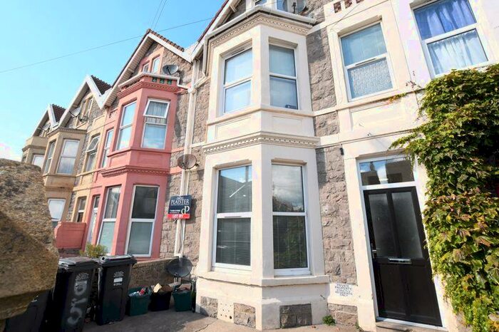 1 Bedroom Apartment To Rent In Moorland Road, Weston-Super-Mare, BS23