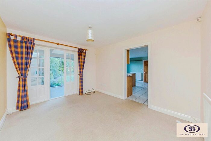 4 Bedroom Detached House For Sale In Stoneley Road, Coppenhall, Crewe, CW1