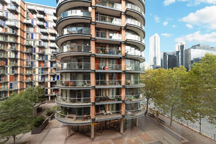 1 Bedroom Flat For Sale In Millharbour, Canary Wharf, E14