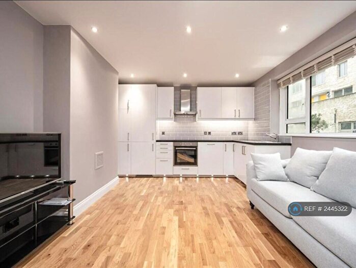 2 Bedroom Flat To Rent In Mosedale, London, NW1