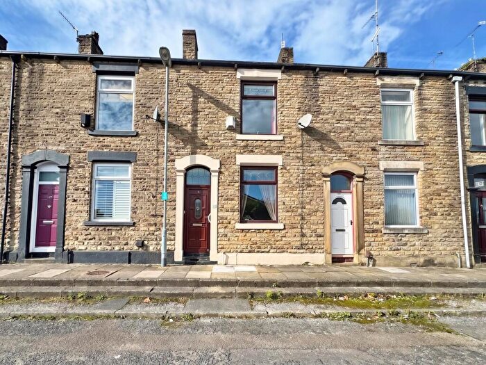 2 Bedroom Terraced House For Sale In Arthur Street, Oldham, OL2