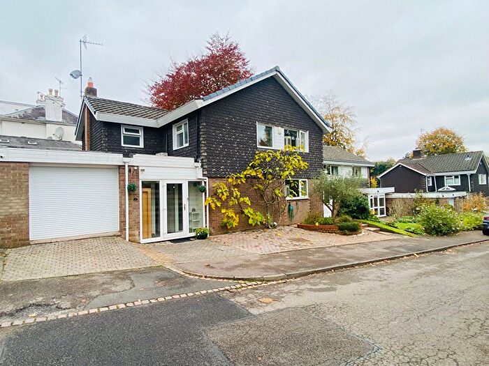 4 Bedroom Link Detached House To Rent In Cala Drive, Edgbaston, Birmingham, B15