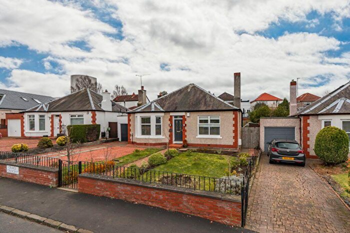 2 Bedroom Detached Bungalow For Sale In Craigs Crescent, Edinburgh, EH12