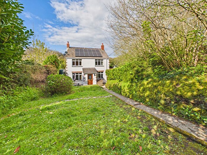 4 Bedroom Cottage For Sale In East Ball Hill, Hartland, EX39