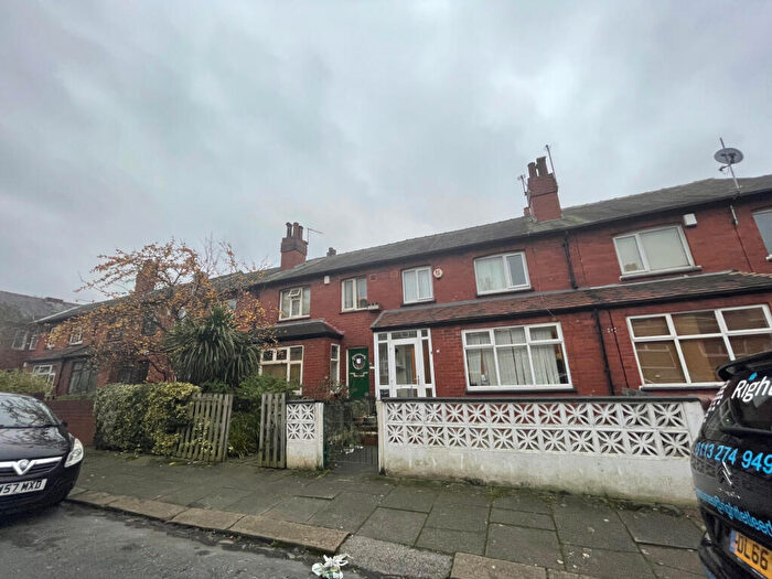 2 Bedroom Terraced House To Rent In Mayville Avenue, Leeds, West Yorkshire, LS6