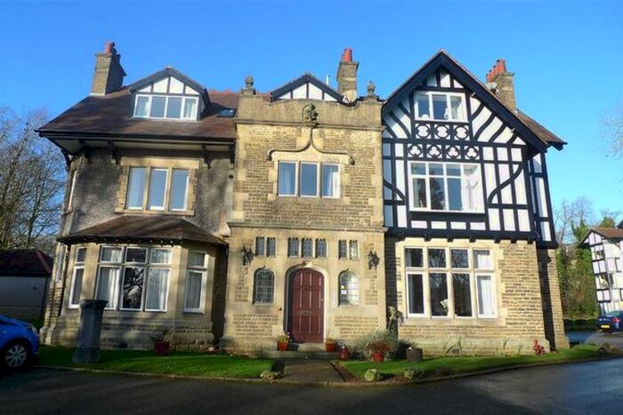 3 Bedroom Flat To Rent In Park Road, Buxton, Derbyshire SK17