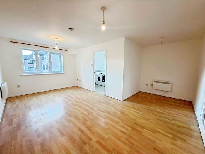 1 Bedroom Flat To Rent In Wingrove Drive, Wingrove Drive, Purfleet-On-Thames, RM19