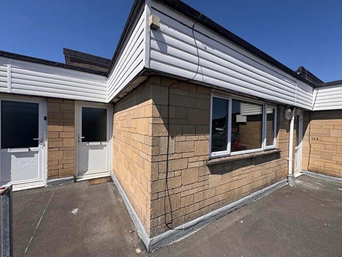 2 Bedroom Flat To Rent In Three Horseshoes Walk, Warminster, BA12
