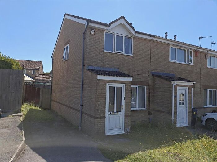 2 Bedroom Property To Rent In Oakleafe Drive, Pontprennau, CF23