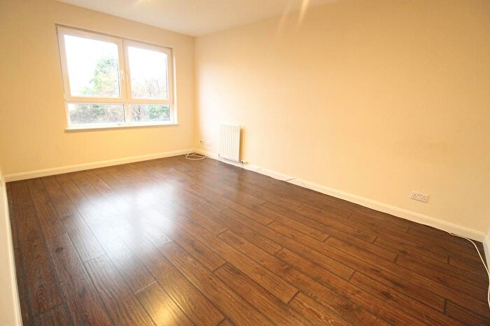 4 Bedroom Town House To Rent In Hilton Avenue, Aberdeen, AB24