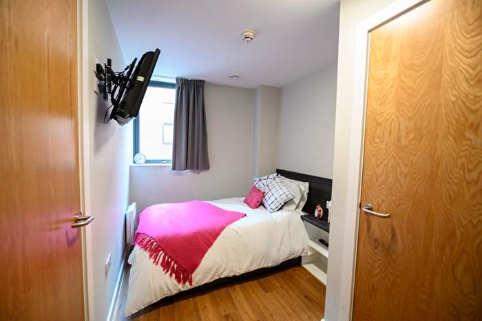 2 Bedroom Apartment To Rent In Queen Street, Sheffield, S1