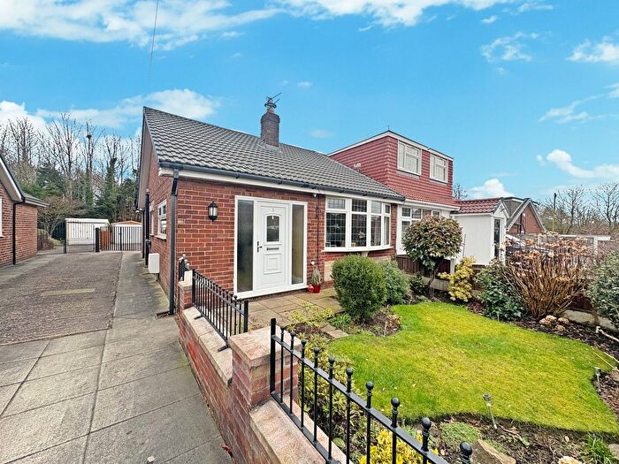 3 Bedroom Semi Detached House For Sale In Greenhill Avenue, Farnworth, BL4