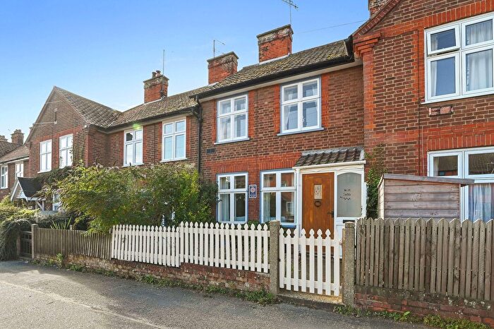 2 Bedroom Semi Detached House For Sale In Lime Kiln Quay Road, Woodbridge, IP12