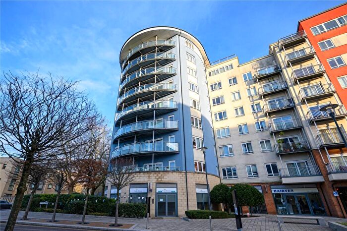 3 Bedroom Apartment For Sale In Heritage Avenue, Colindale, London, NW9