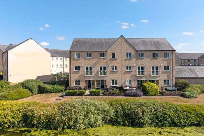 5 Bedroom Terraced House For Sale In Skipper Way, Little Paxton, St. Neots, Cambridgeshire, PE19