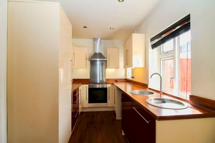2 Bedroom Terraced House To Rent In Southroyd Park, Pudsey, LS28