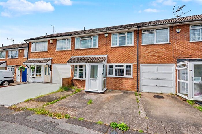 5 Bedroom Terraced House For Sale In Myrtle Grove, Beeston, Nottingham, NG9