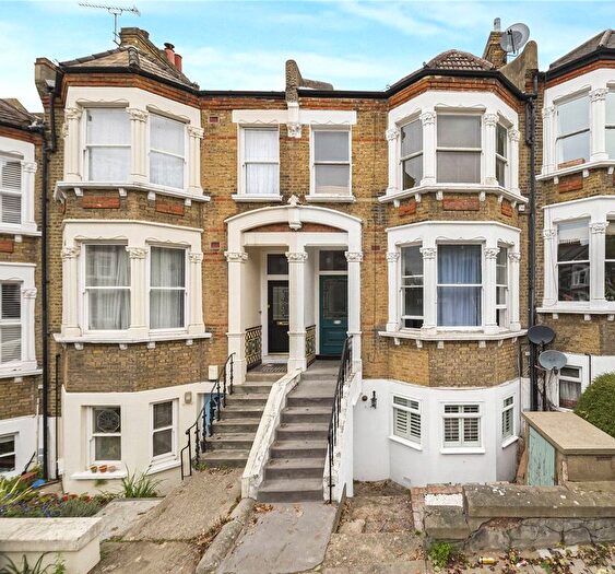 2 Bedroom Flat For Sale In Tressillian Road, London, SE4