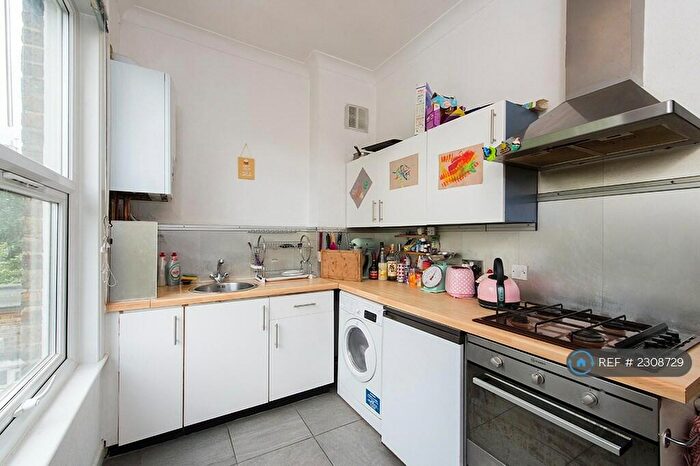 2 Bedroom Flat To Rent In Alexandra Road, London, N8