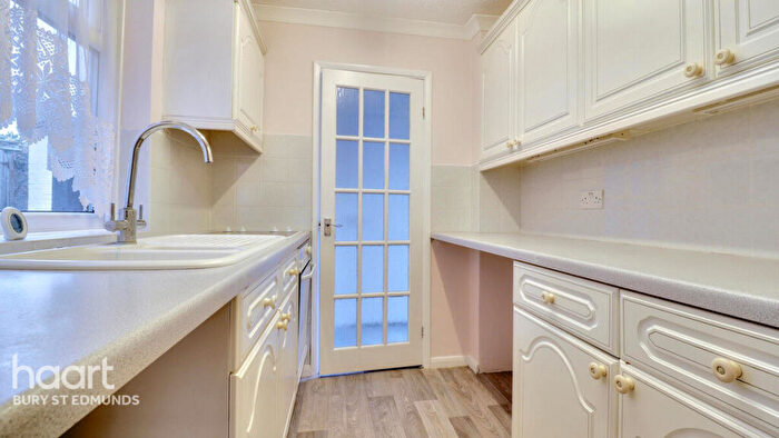 2 Bedroom Terraced House For Sale In Peckham Street, Bury St Edmunds, IP33