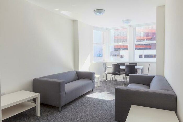 Apartment To Rent In Holdenhurst Road, Bournemouth, BH8