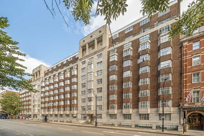 Studio For Sale In Woburn Place, Bloomsbury, WC1H