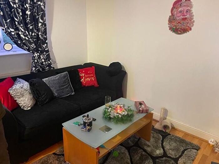 1 Bedroom Flat For Sale In Board Way, Mill Hill, London, NW7