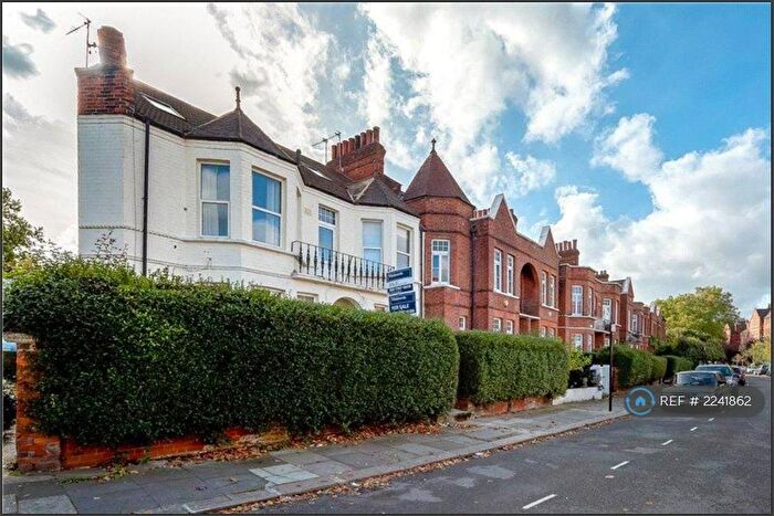 1 Bedroom Flat To Rent In Halsmere Road, London, SE5