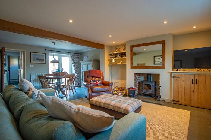 2 Bedroom Cottage For Sale In Gorleston Cottages, Titchwell, PE31