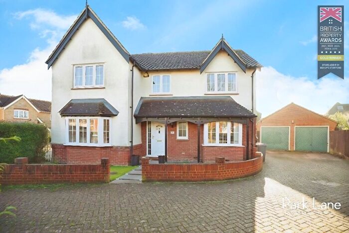 4 Bedroom Detached House For Sale In Monkswood Drive, Bishops Stortford, CM23