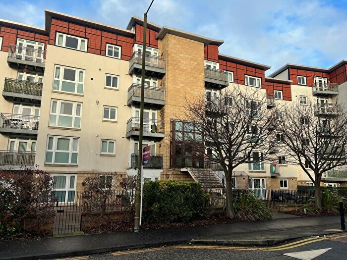 2 Bedroom Flat To Rent In Brunswick Road, Leith, Edinburgh, EH7