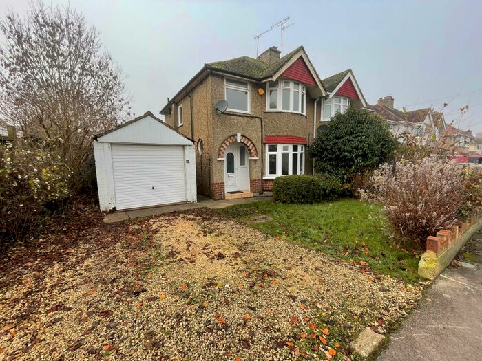 3 Bedroom House To Rent In Old Walcot, SN3