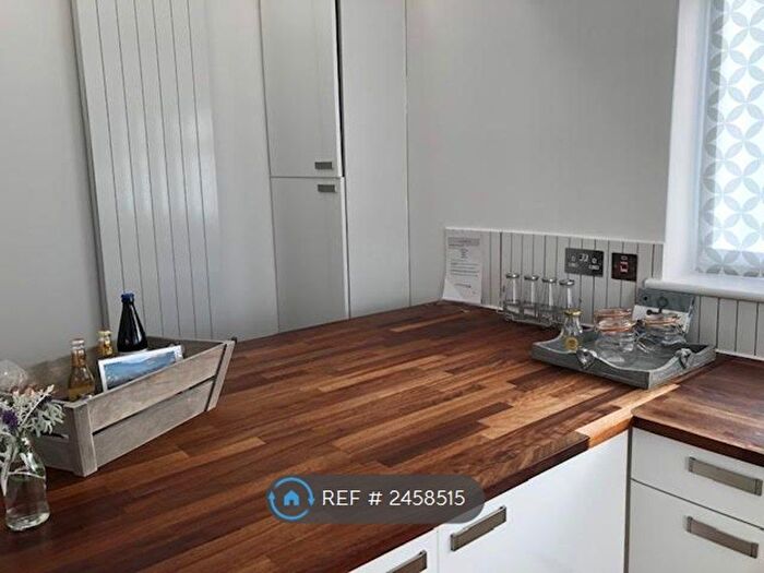 1 Bedroom Flat To Rent In Valentia Road, Hoylake, CH47