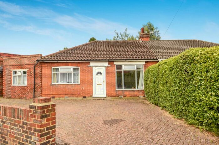 3 Bedroom Bungalow To Rent In Vegal Crescent, Englefield Green, Egham, Surrey, TW20