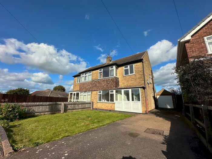 3 Bedroom House To Rent In Jetcott Avenue, Loughborough, Leics, LE11