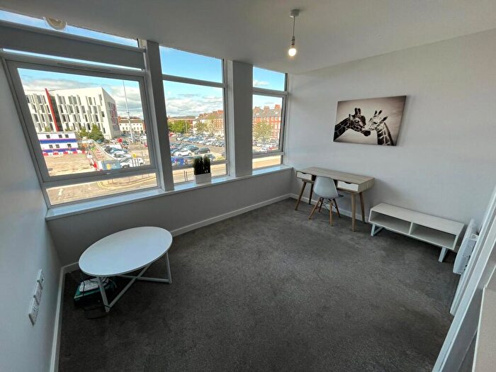 1 Bedroom Flat To Rent In Apartments North, Bond Street, Hull, East Riding Of Yorkshire, HU1