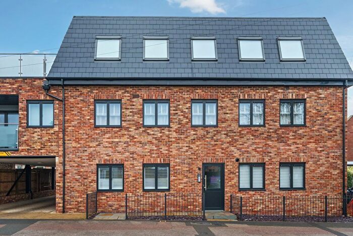 1 Bedroom Flat For Sale In Kings Road, Flitwick, MK45