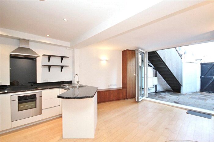 1 Bedroom Flat To Rent In New Kings Road, London, SW6