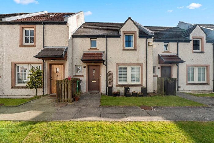 3 Bedroom Terraced House For Sale In Craigflower View, Torryburn, KY12