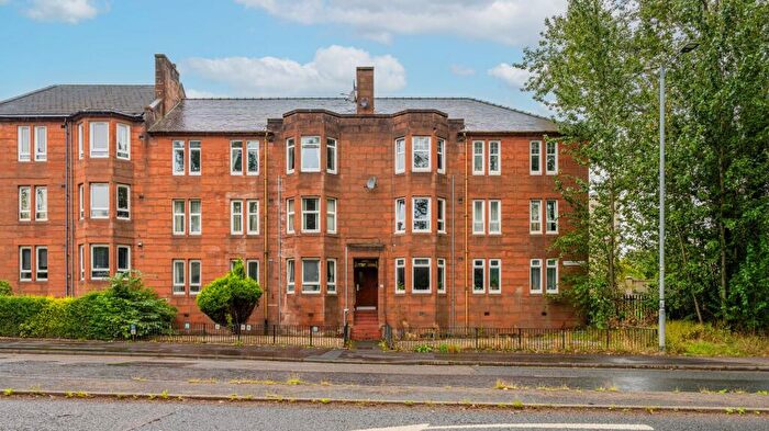 3 Bedroom Flat For Sale In Thornliebank Road, Flat /, Pollokshaws, Glasgow, G43